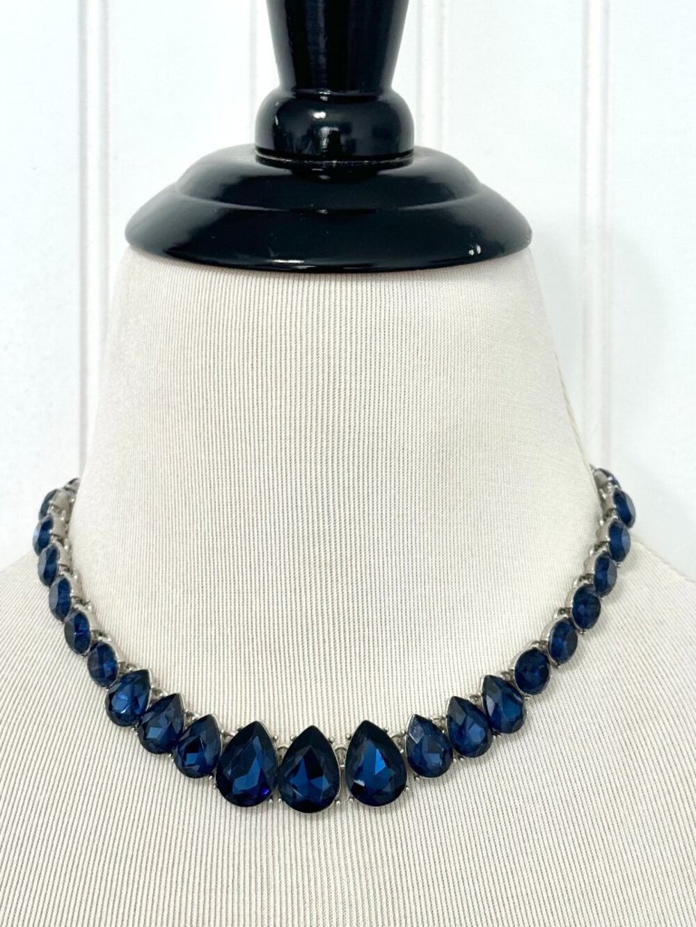 NWT Charter Club Faux Sapphire Blue Rhinestone Necklace Adjustable